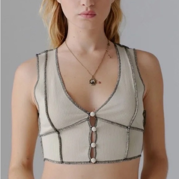 Urban Outfitters Hannah Tank - Picture 1 of 2